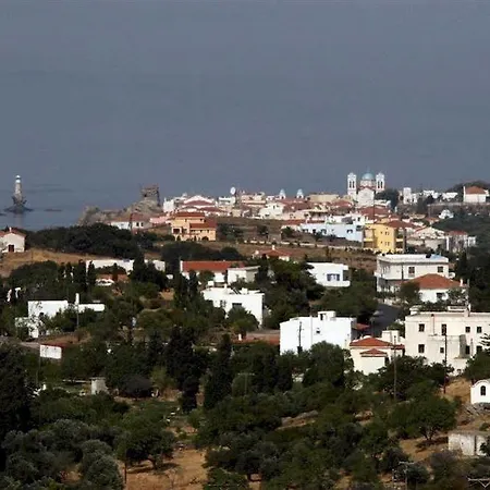 Aiolos Hotel Ménites
